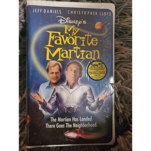 New sealed VHS Disney's My Favorite Martian Starting Jeff Daniel's and Christoph
